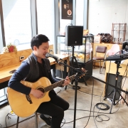 2018. 4. 7.(토) 문화정원과 함께하는 2018 금천 하모니 벚꽃축제 (정원 콘서트 - 싱어송라이터 김재훈)